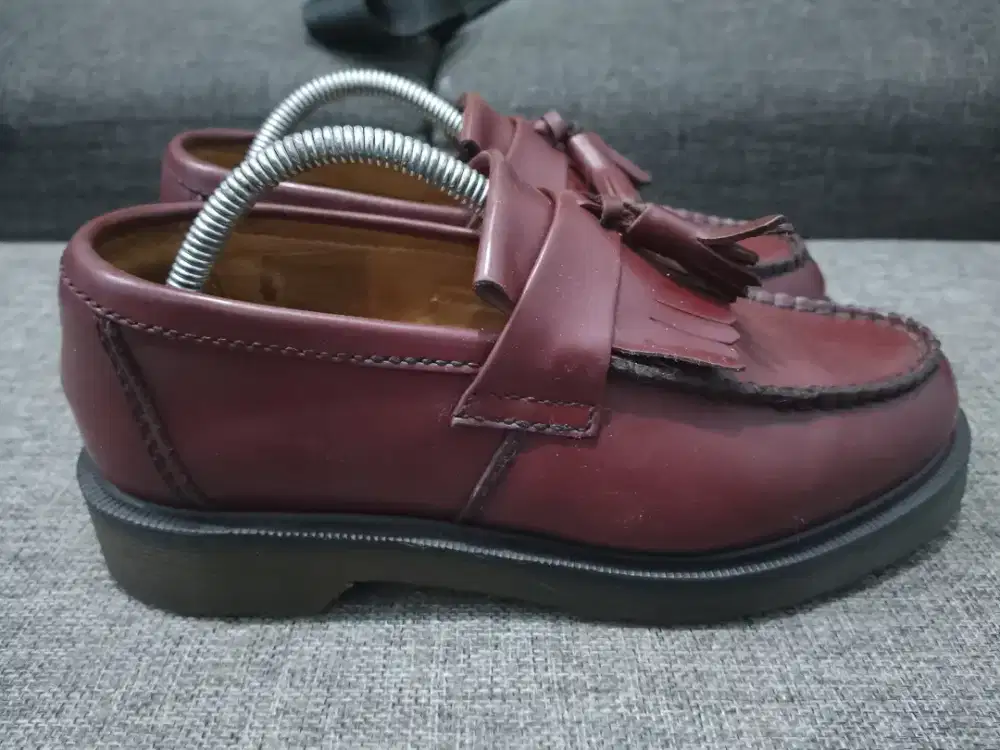 DOCMART DR MARTENS ADRIAN sz 37