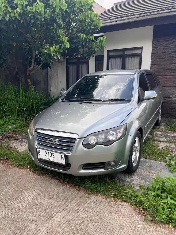 Mobil matic AT 3 baris sunroof