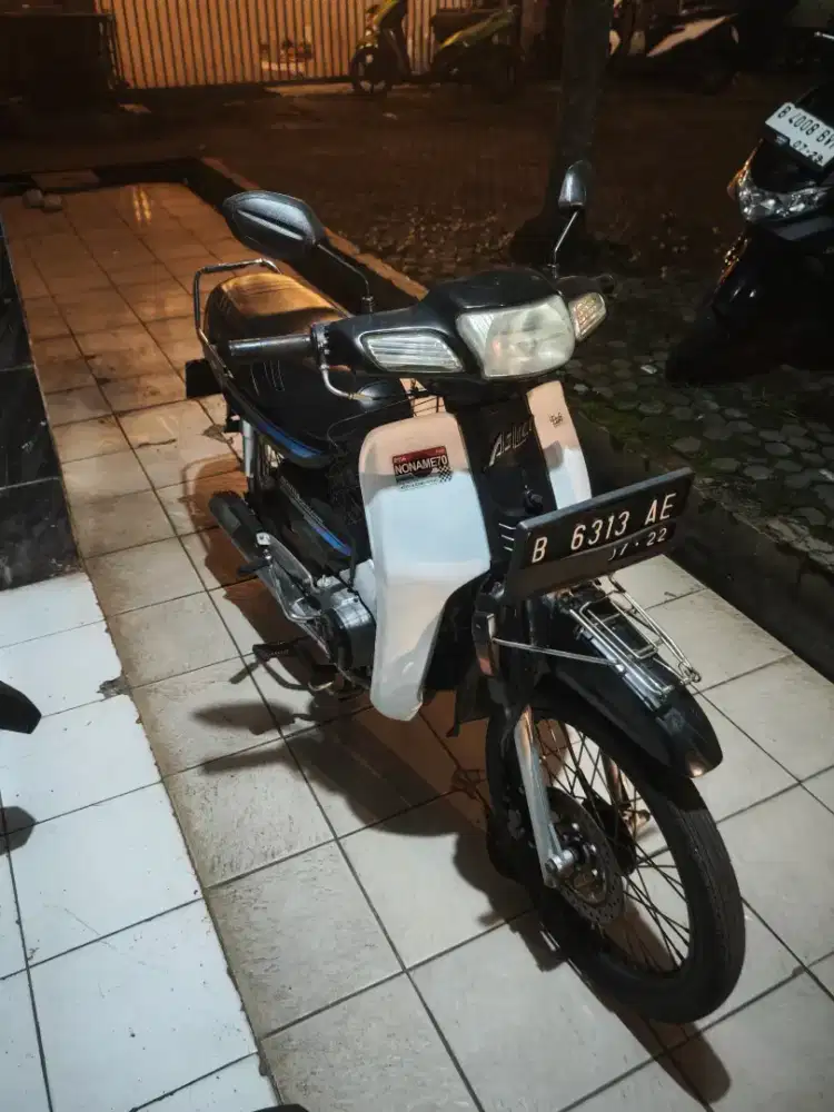 Honda Astrea Legend