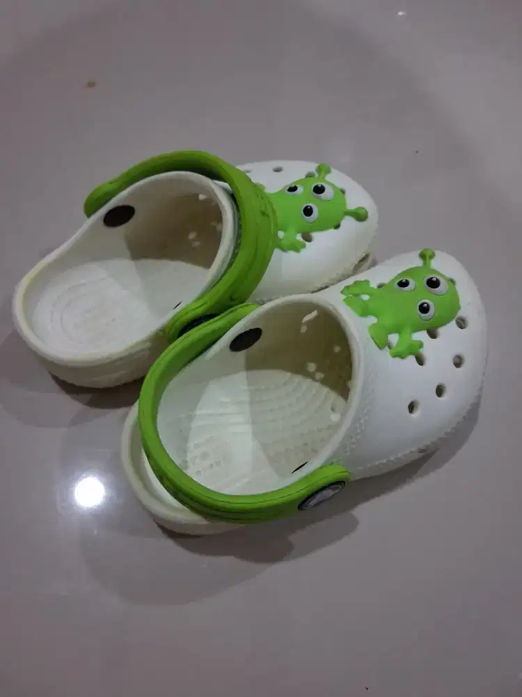 CROCS ORI Sendal Anak 2-3 thn uk C6
