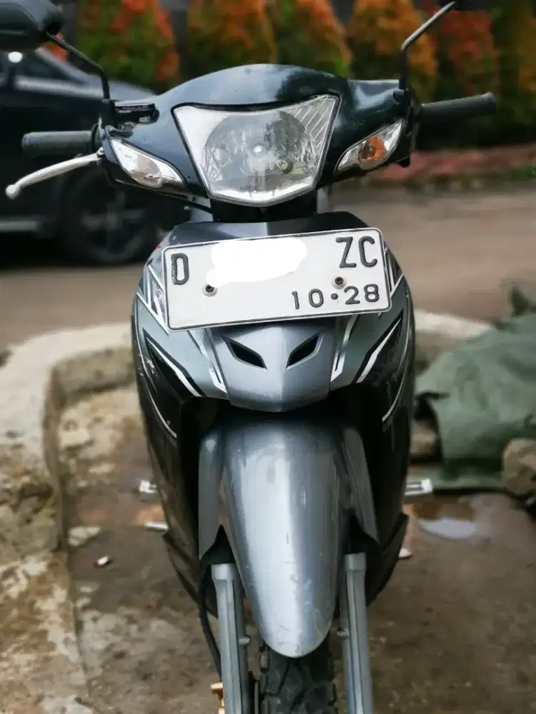 Honda Fit X FitX Pajak isi