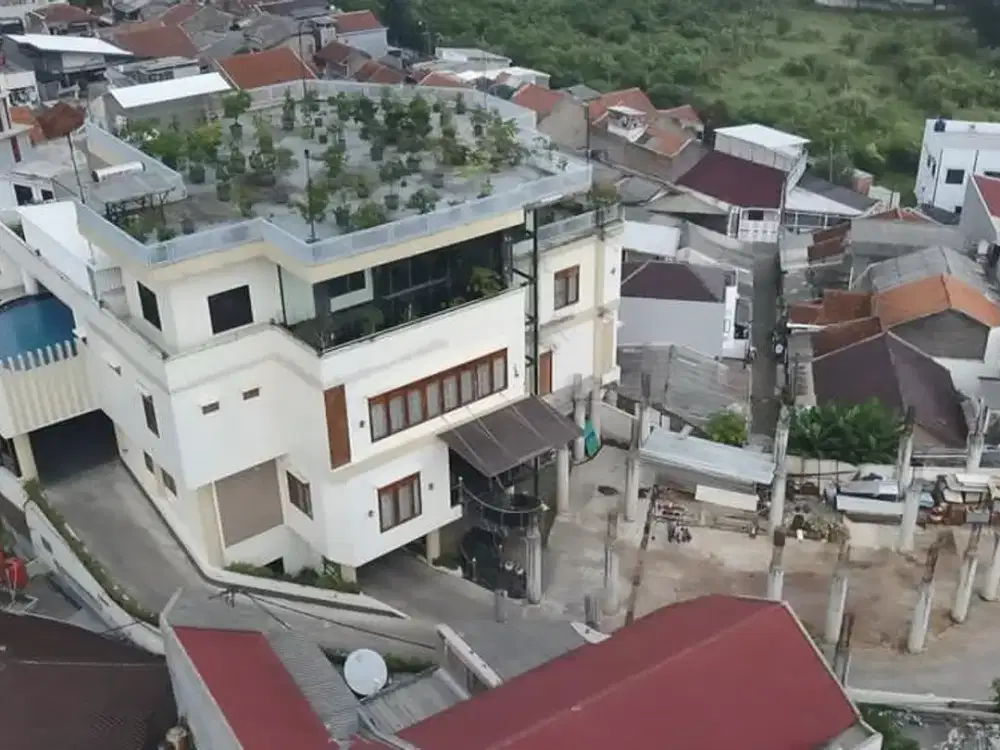 DIJUAL RUMAH SUPER LUXURY KAWASAN BANDUNG