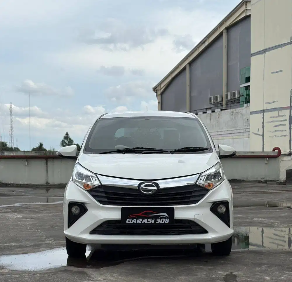 Daihatsu Sigra 1.2 R AT