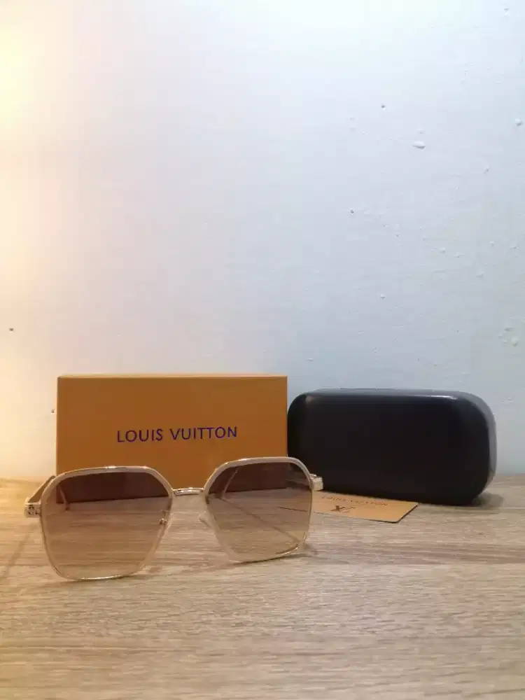 Kacamata Louis vuitton