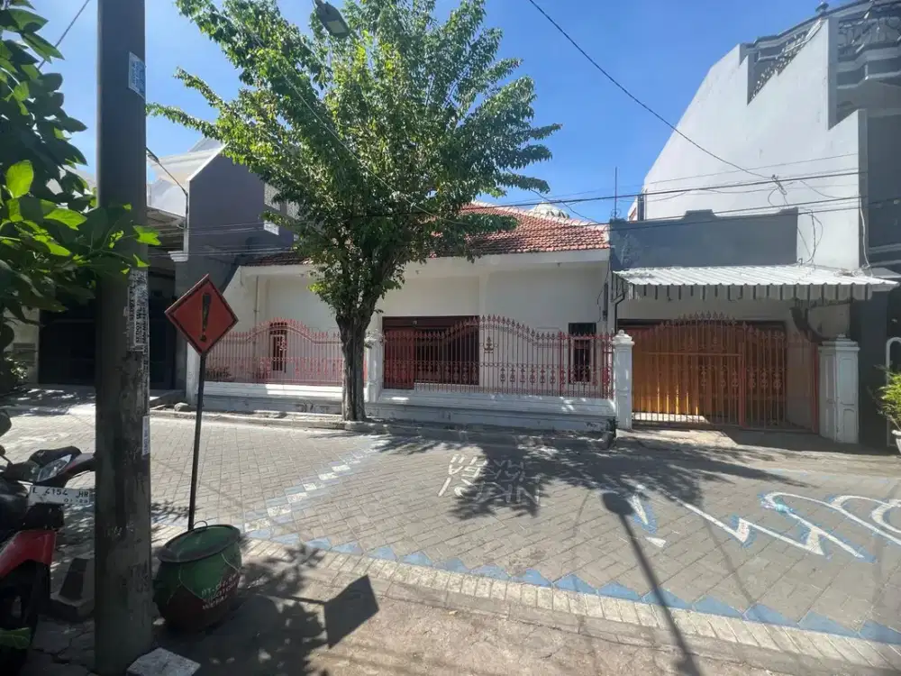 Rumah 2 lantai dijual BU