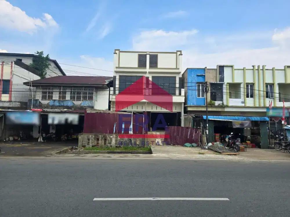 Ruko tepi jalan kom yos sudarso, Pontianak