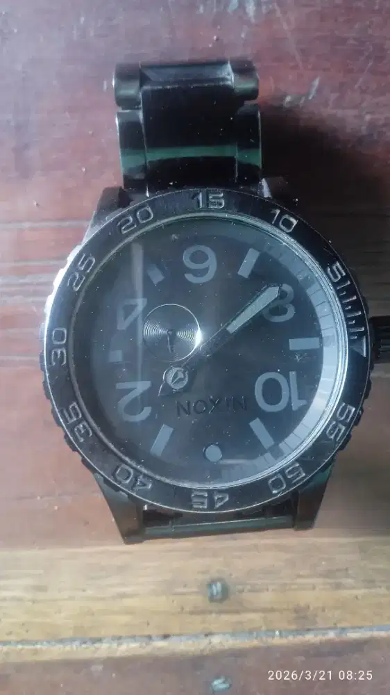 Jam tangan Nixon