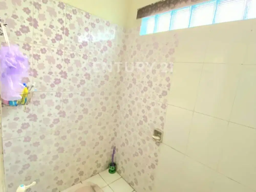 Rumah Luas 217 m2 2 Lantai Hook – Dekat Mall, RS, & Kampus di Duren Sawit Jakarta Timur