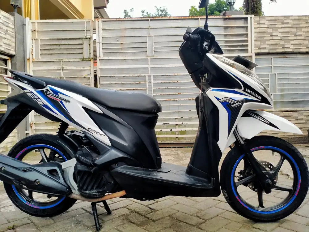 Honda Vario 125 KZR lengkap motor sehat keterangan detail dibawah