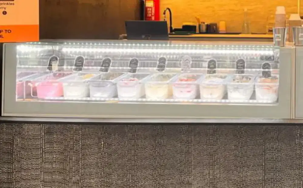 Gelato Showcase ISA One Show 170 9 pan