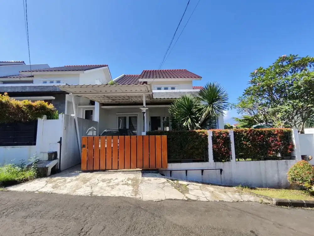 Rumah SHM Terawat 5 Menit ke Pintu Tol Sentul Barat Siap Huni J-45395