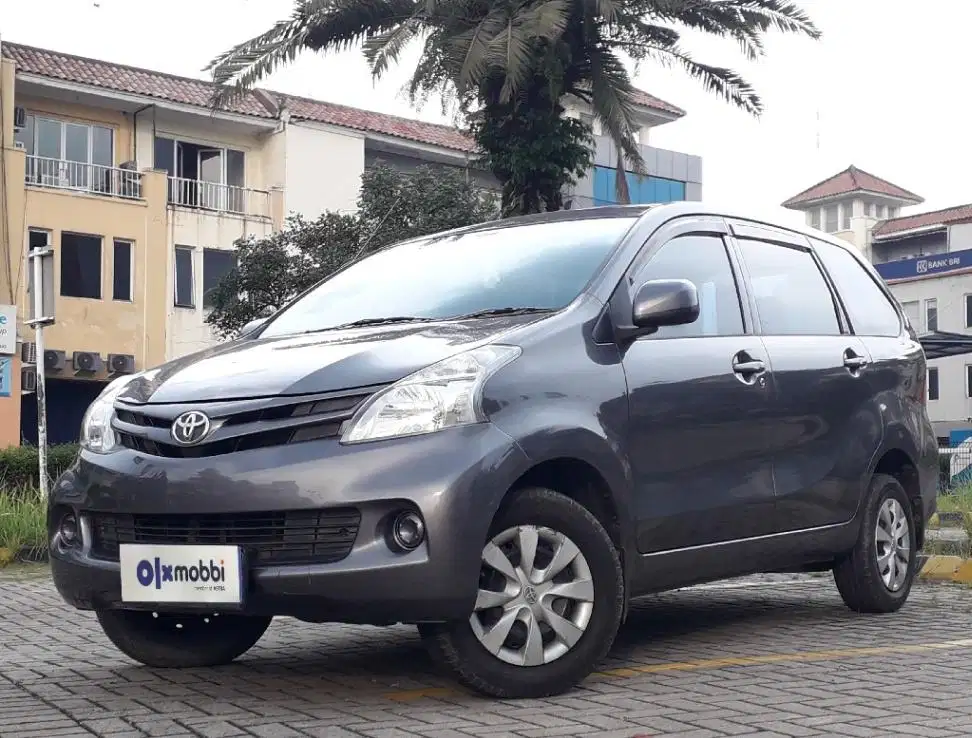 TDP 4,JT, Toyota Avanza 1.3 E Bensin-AT Putih 2012