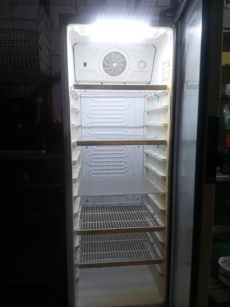 Showcase/pendingin murah,Bagus