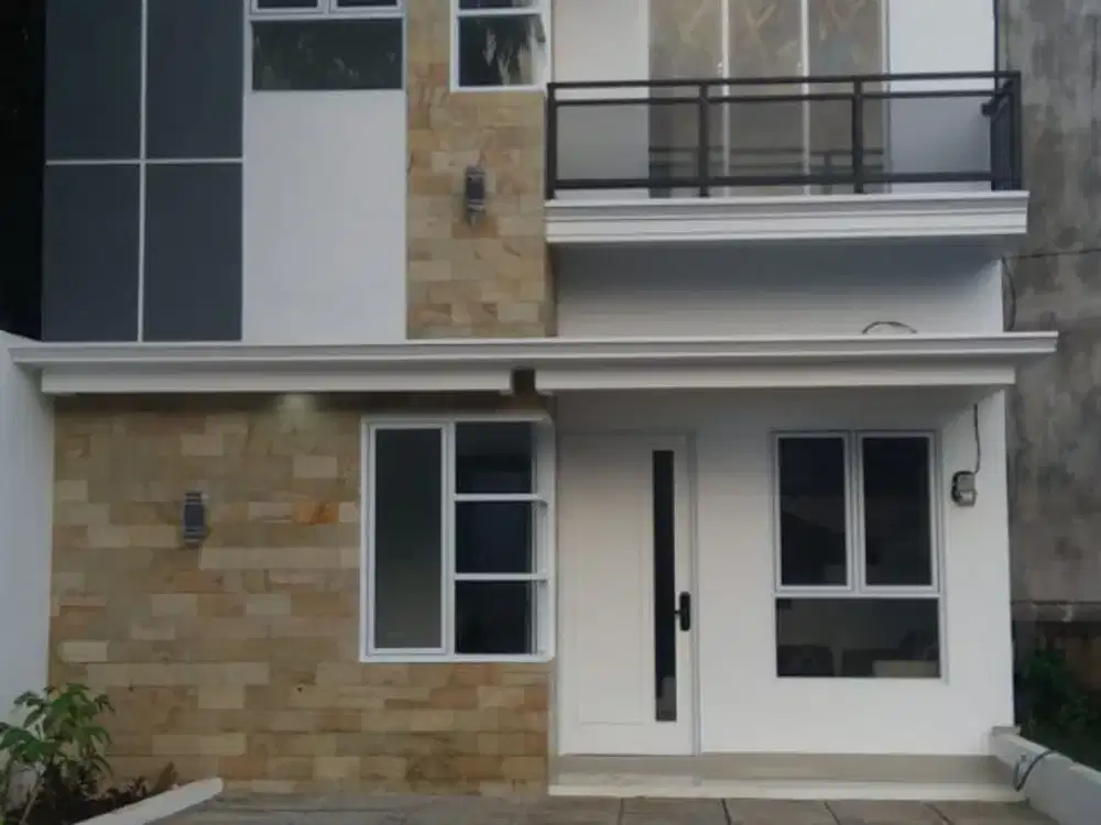 Rumah Siap Huni 10 Menit ke RSU Hermina Depok 2 Lt Dibantu KPR J-45701