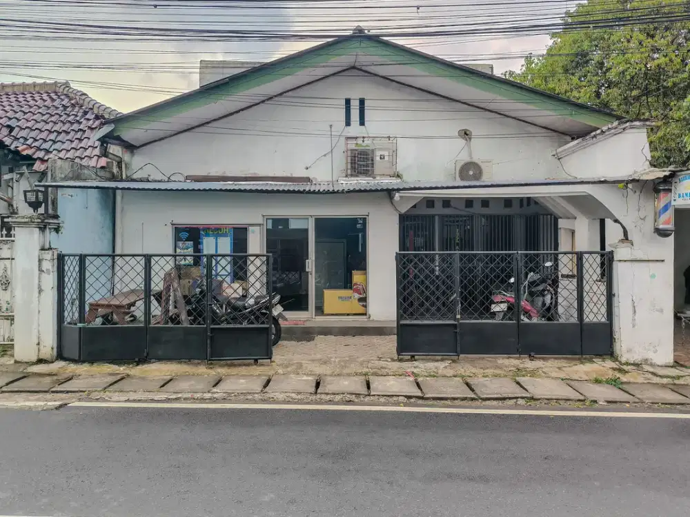 Rumah SHM Luas Terawat 9 Menit ke Terminal Ragunan Dibantu KPR J-45049