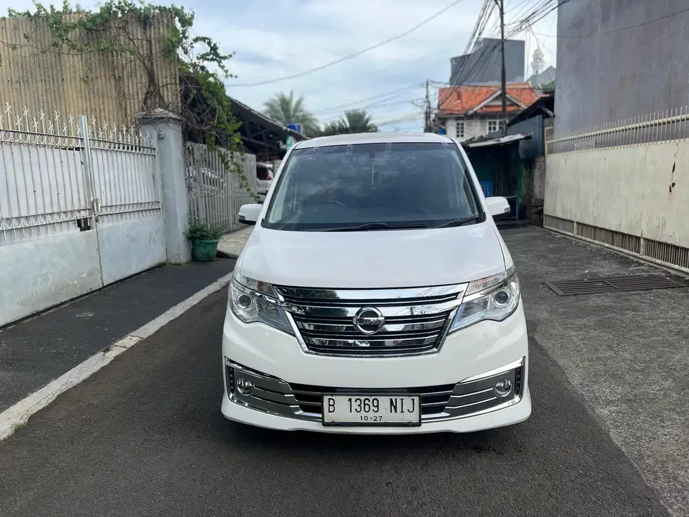 TDP TERMURAH 5 JT NISSAN SERENA 2.0 HWS AUTECH PANORAMIC MATIC 2017