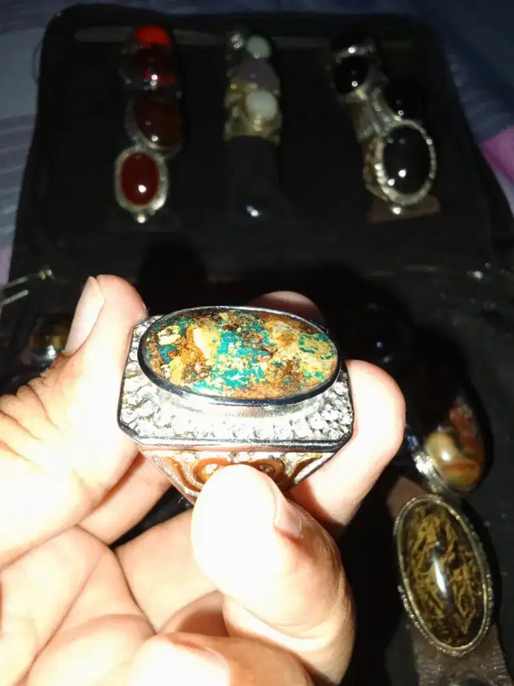 Batu cincin pirus ajib