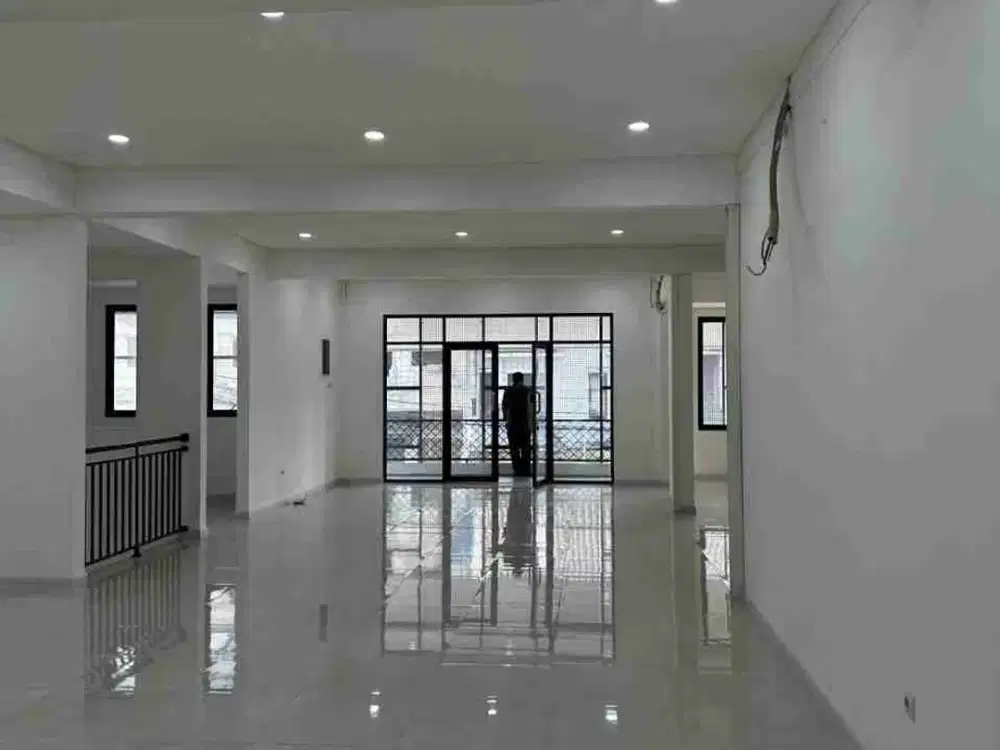 Disewakan Rumah Usaha di Bintaro Sektor 1