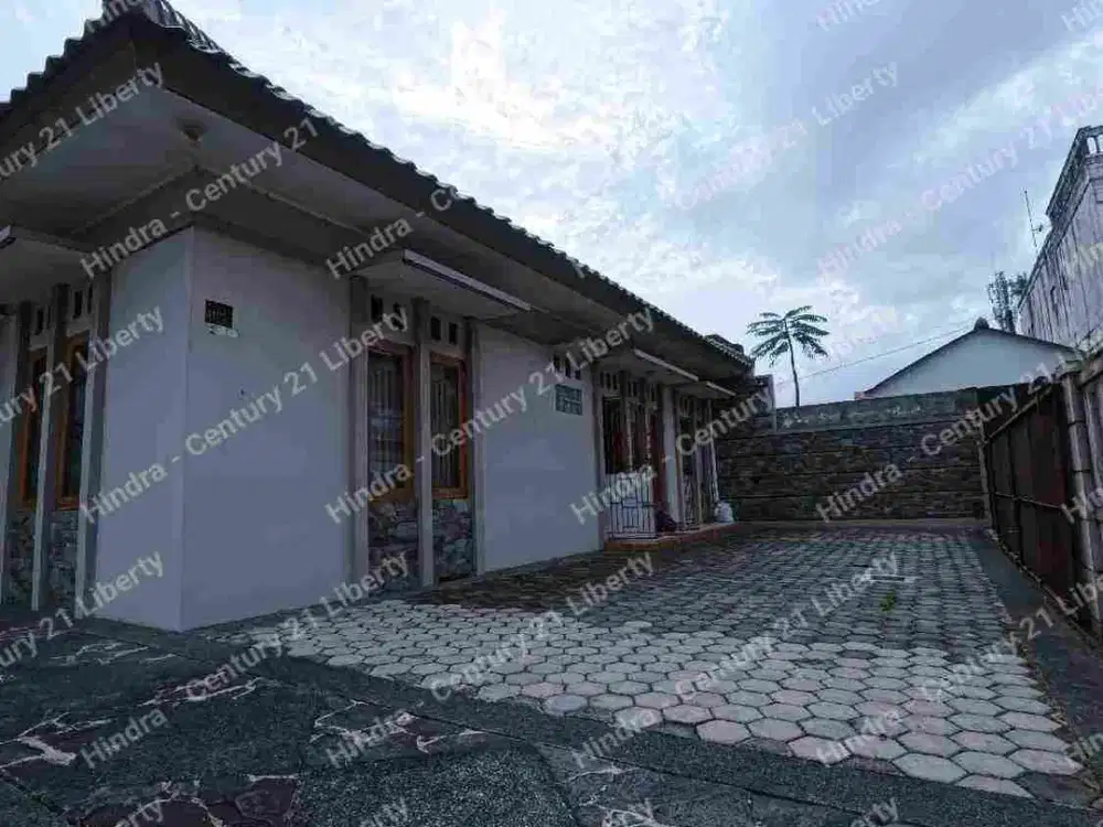 Rumah Mainroad Siap Huni Nyaman Dan Strategis Di Jalan Budi Kota Bandung Dua Muka