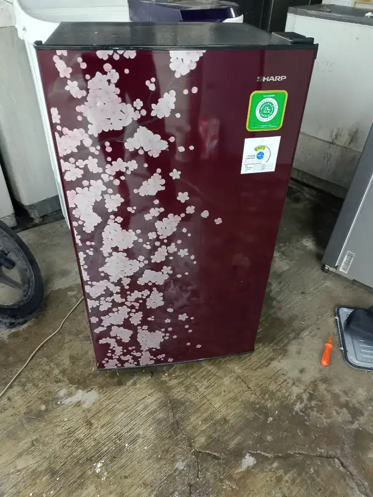Jual kulkas Sharp normal dan garansi satu bulan
