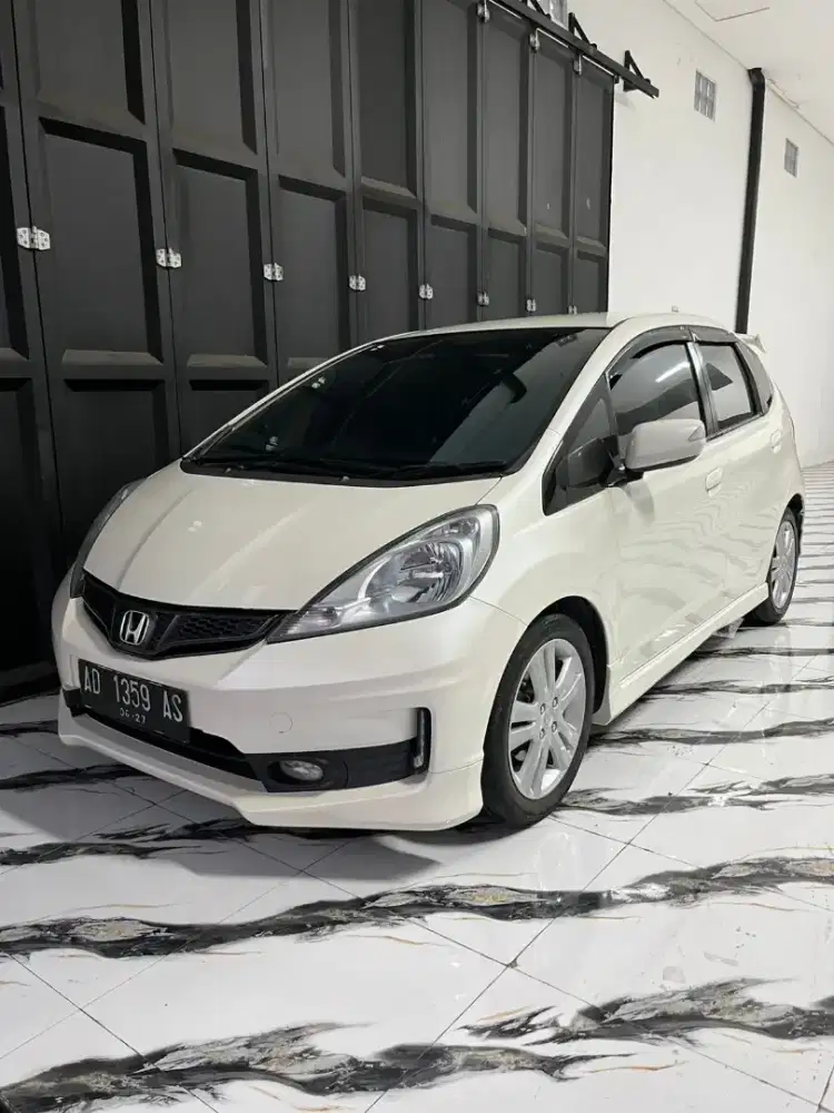 Jazz RS automatic 2012 asli ad istimewa low km
