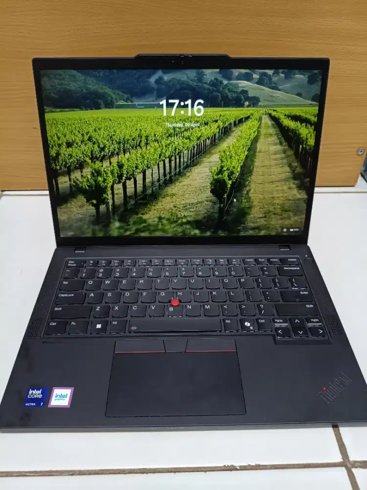 Laptop LENOVO THINKPAD T14 GEN 5 CORE ULTRA 7