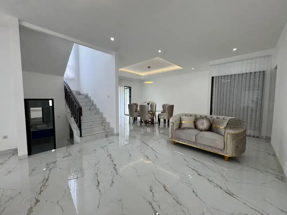 Rumah Hook Brand New Collinare Foresta BSD semi furnish