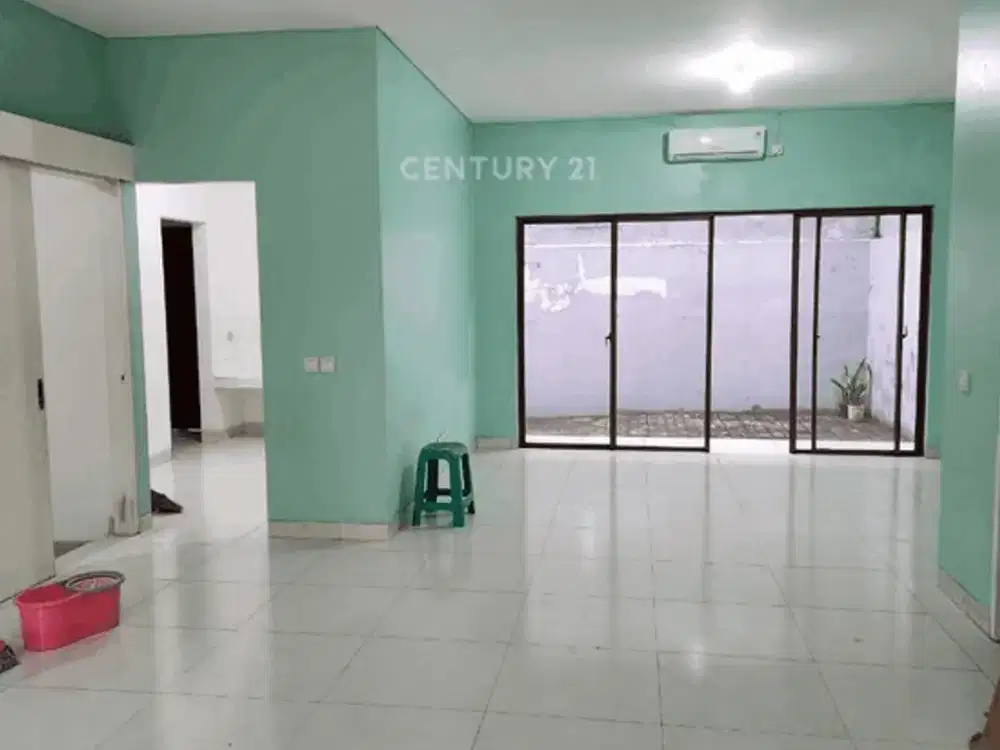 Rumah Bagus Dengan Lokasi Strategis Dekat Pusat Kuliner Di JGC