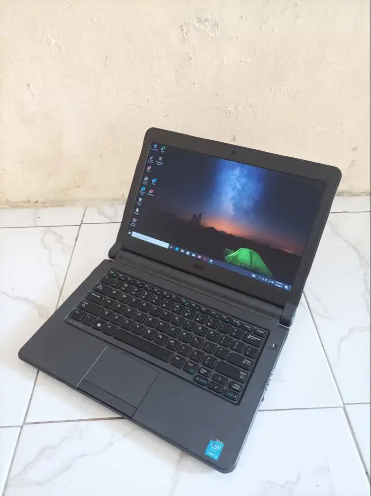 Dell Latittude 3350 Intel Core i3 Broadwell Gen 5 Ram 8Gb