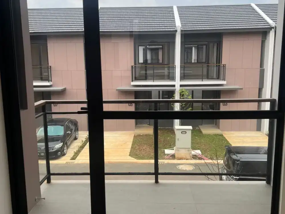Rumah 2 Lantai Siap Huni di Cluster Cendana Hills, Harapan Indah, Bekasi