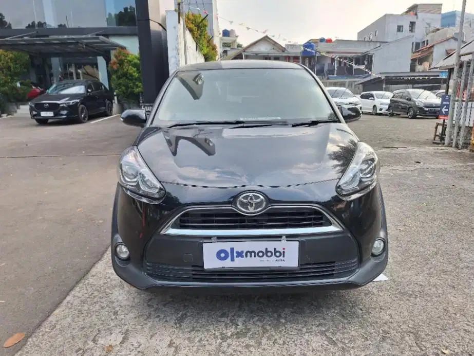 DP MURAH Toyota Sienta 1.5 V Bensin-MT 2017  CTOKB