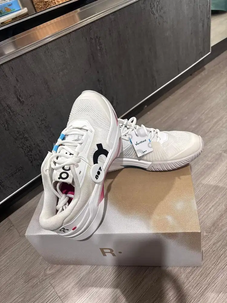 On The Roger Pro Kith White Mint (New)