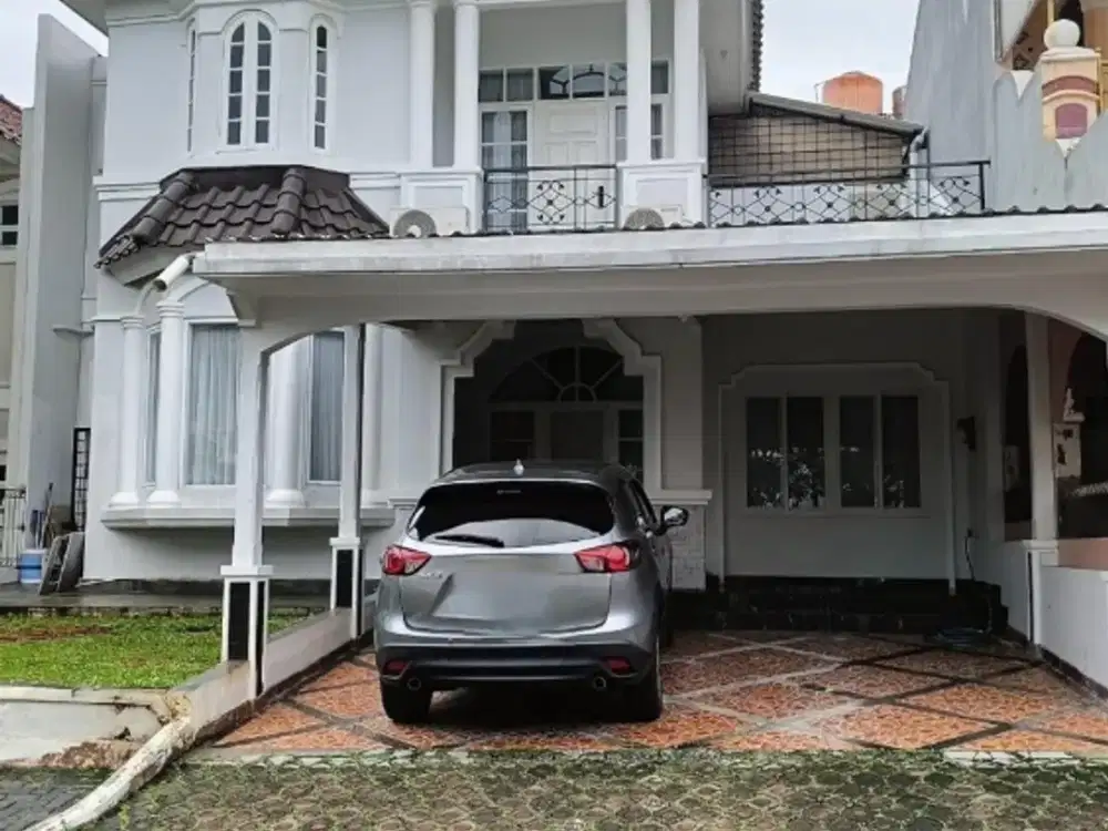 Rumah Rapih & Cantik di Legenda Wisata Cibubur