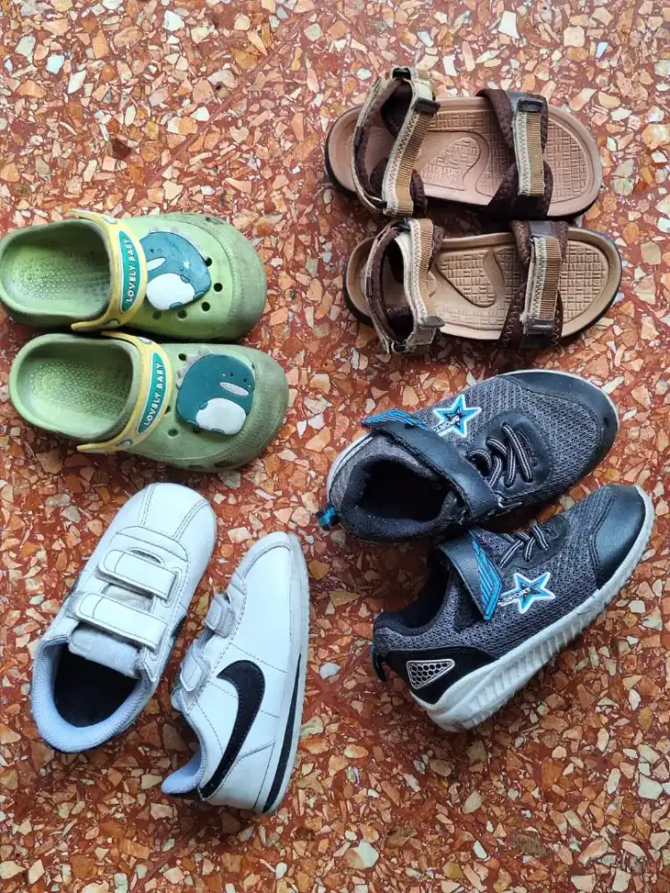 Sepatu anak Nike Ori
