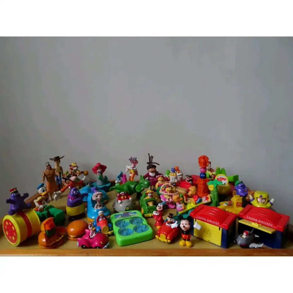 HAPPYMEAL 30+ pcs McD USA,Japan&SG