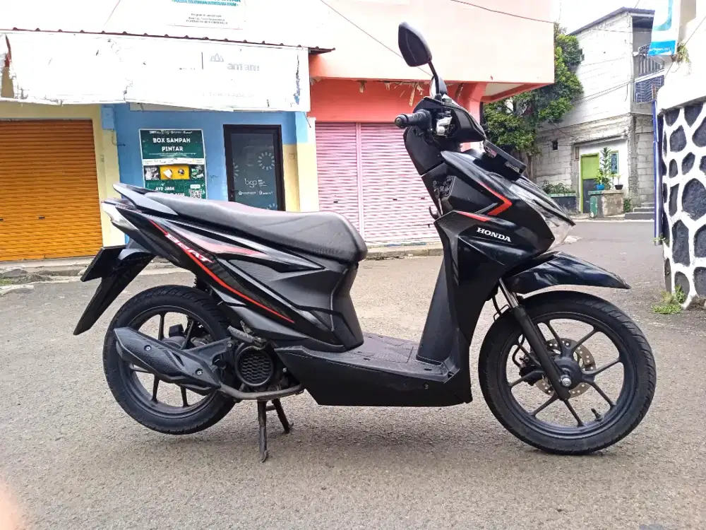 Honda beat 2025 b dki Utr pjk 7/2026pjg siap pakai nego bensin
