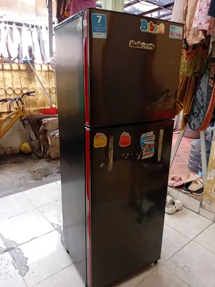 Jual Kulkas Aqua 2 pintu AQR D 270