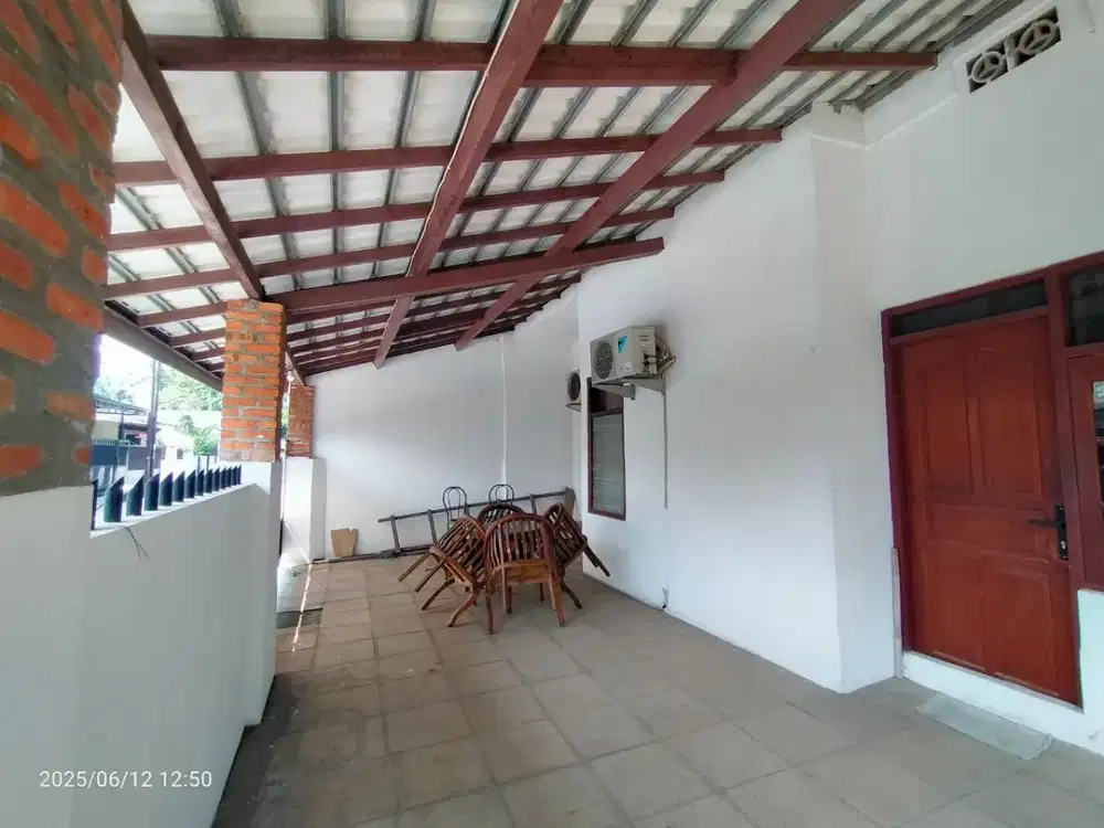 Rumah di Kompek Luas Tanah 130m2 Dekat Pasar Ciputat Hanya 925Juta