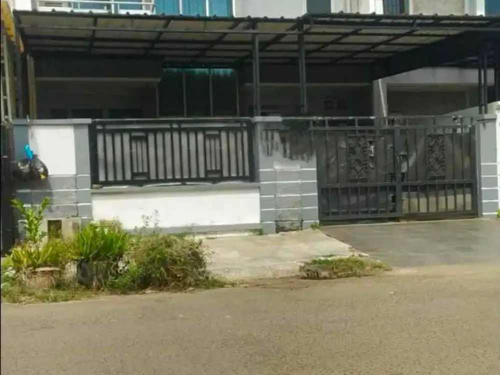 Rumah 2,5 Lantai di Taman Modern Cakung Jakarta Timur