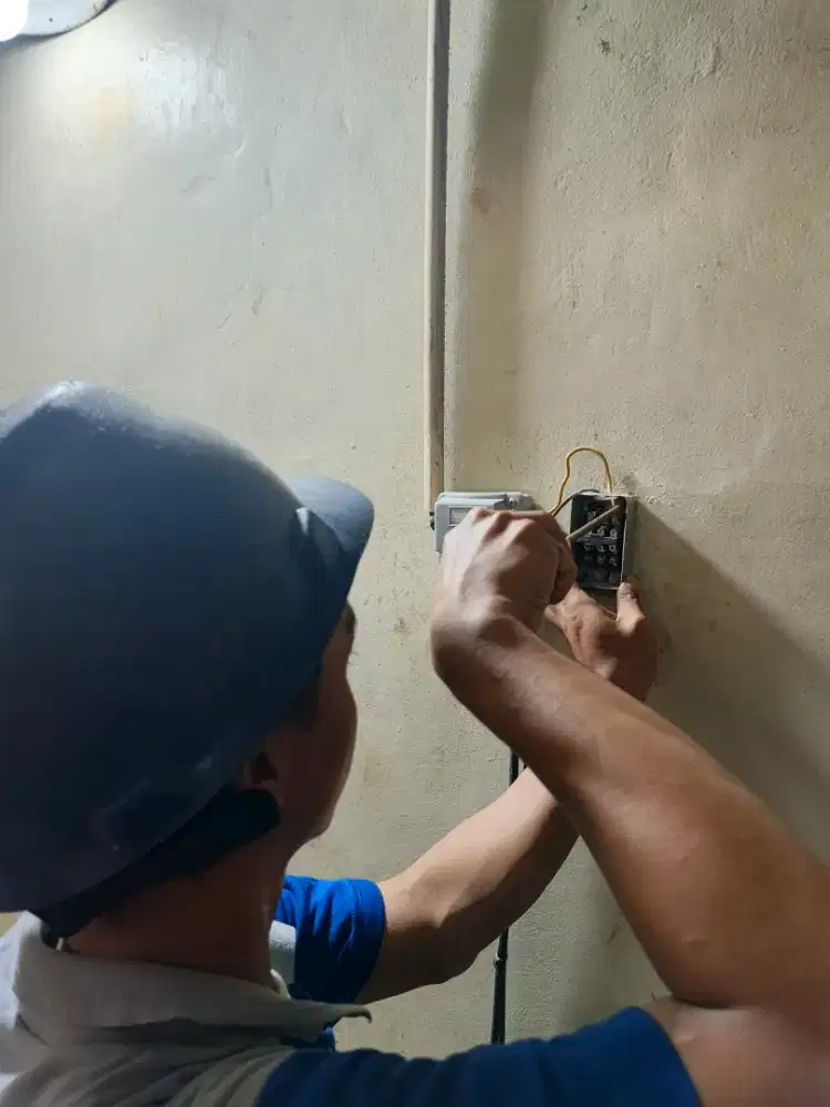 Perbaikan listrik harian