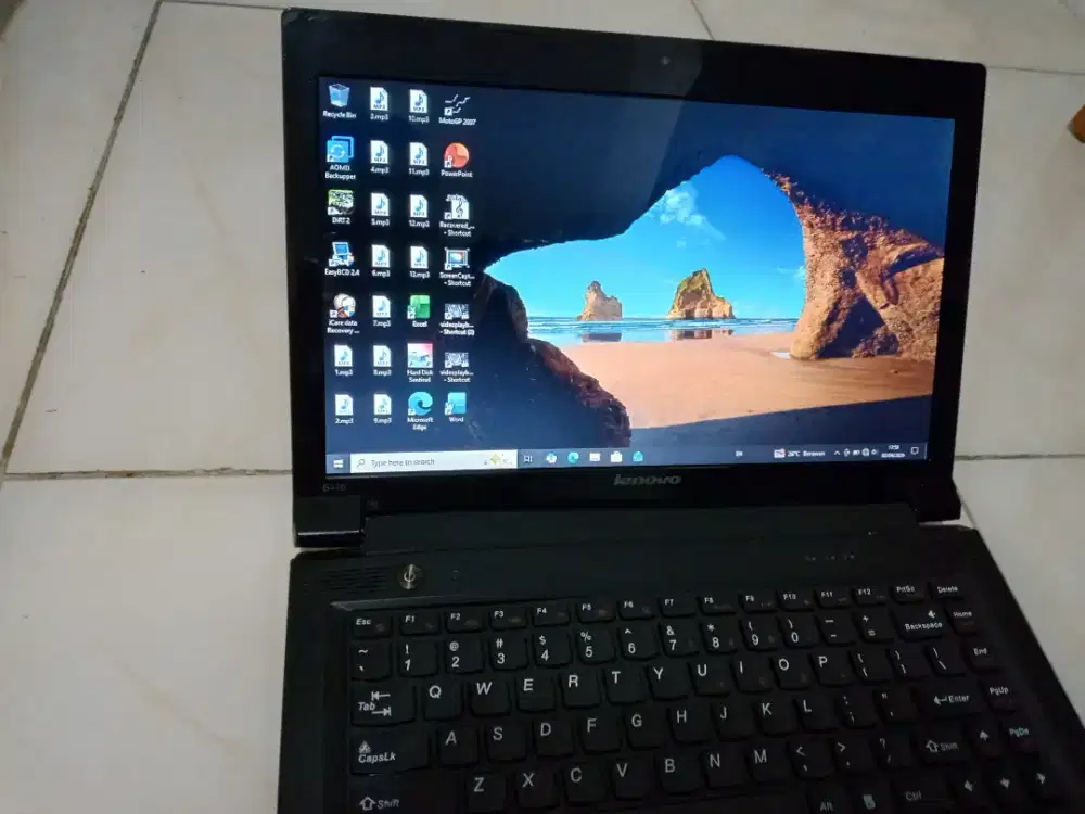 Laptop lenovo B470 i3 ram 8gb ssd ngebut
