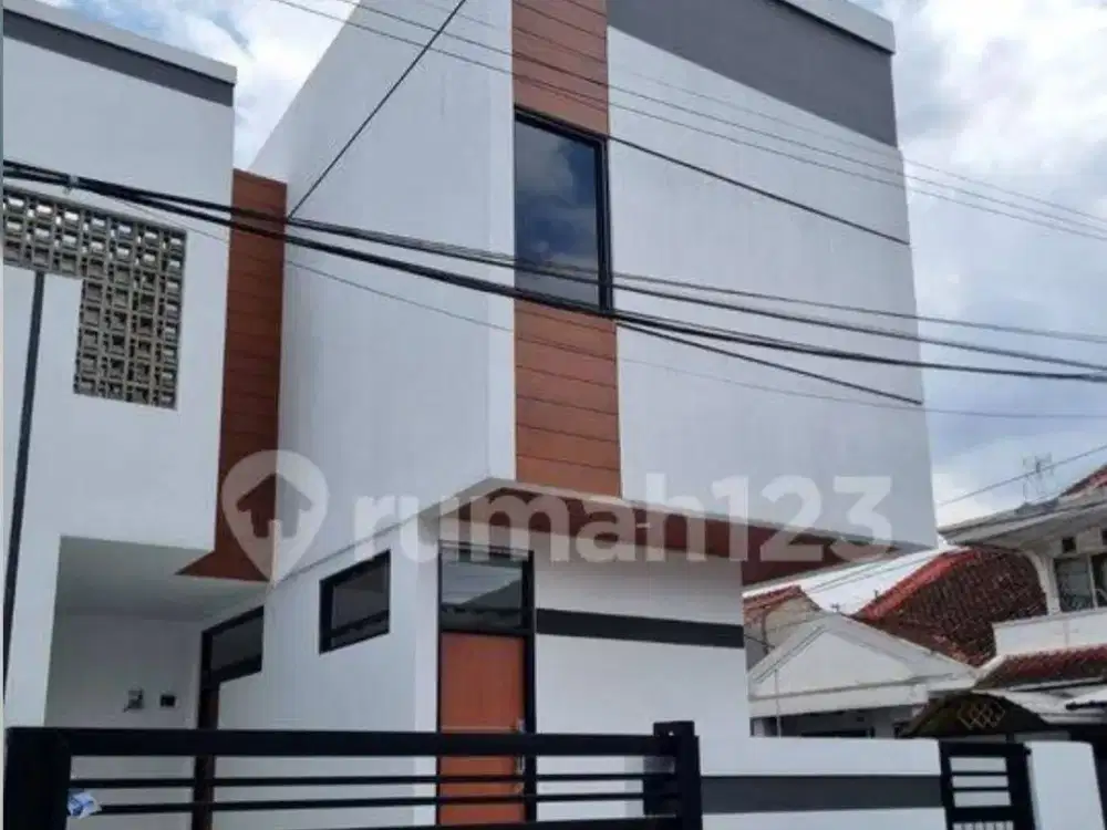 Rumah baru lokasi strategis Margahayu Raya