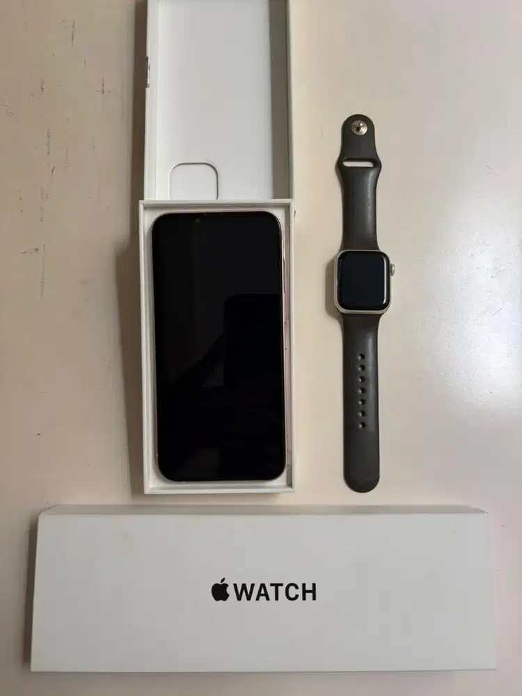 Di jual iphone 13 pink ex digimap 256 GB dan apple watch 2 SE