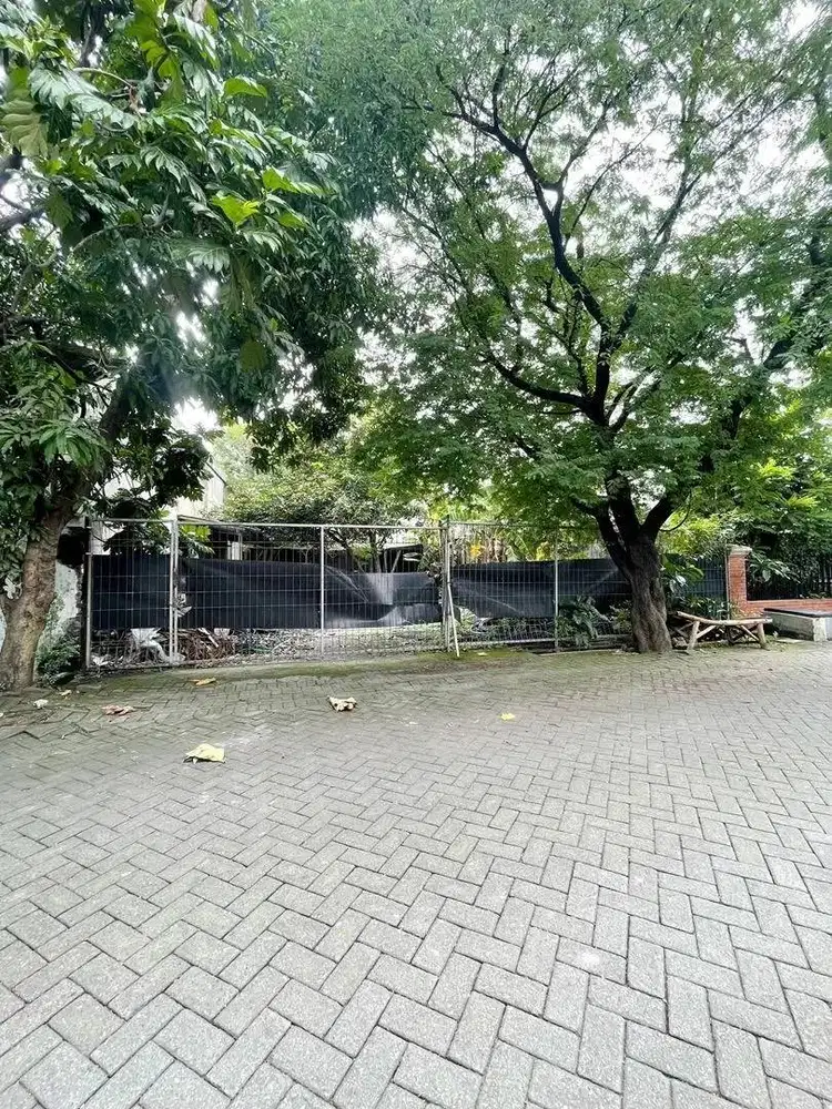 Tnh (304m2) di Gayungsari