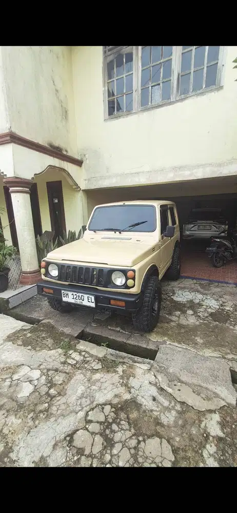 Dijual mobil suzuki katana