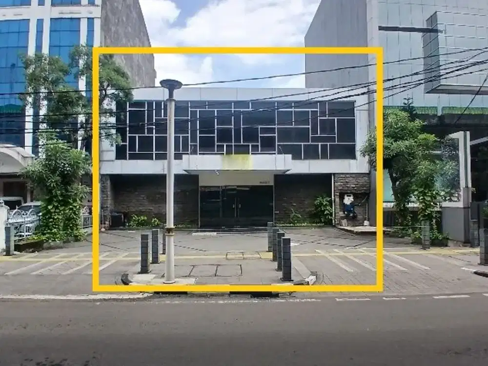 Disewakan Ruang Usaha, 2 Lantai, Luas 420m2 di Wolter Monginsidi, Kebayoran Baru