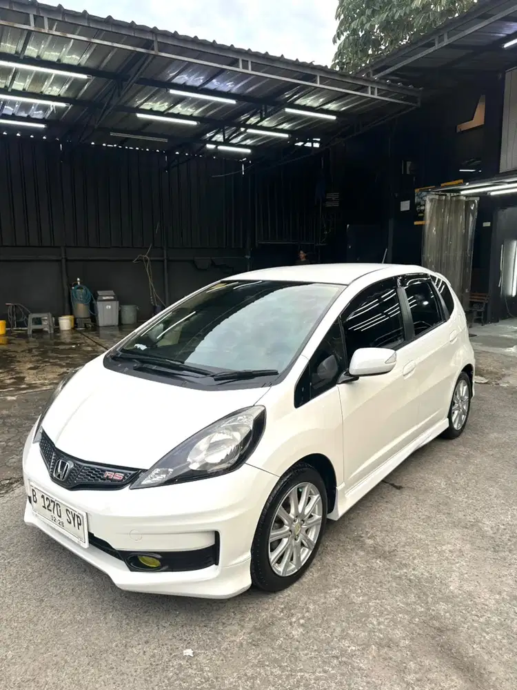 Honda Jazz GE8 RS AT 2013 Bensin