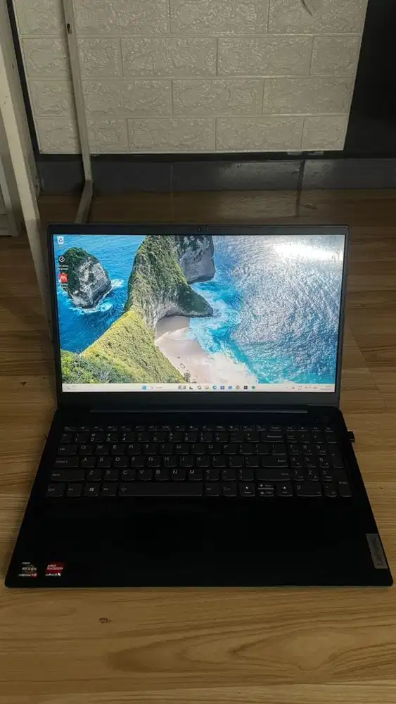 Lenovo Ideapad 3 82KU