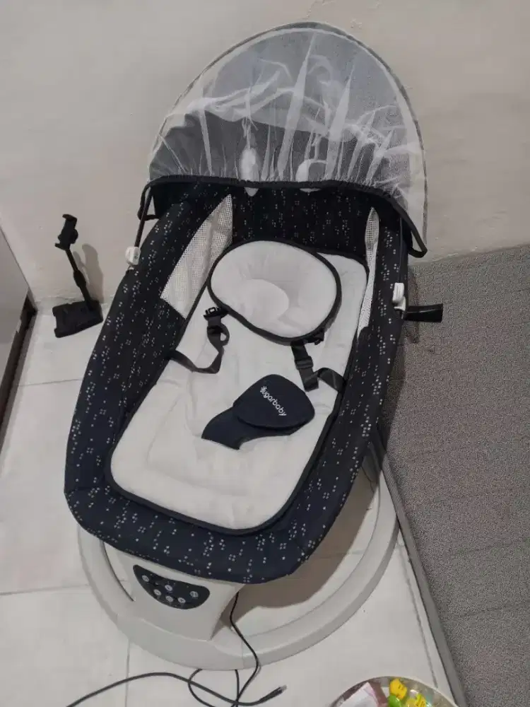 Ayunan Bayi / Baby Swinger