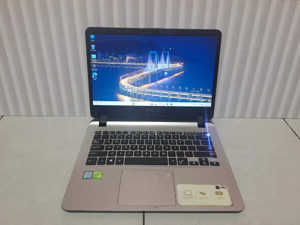 Laptop Asus a407uf